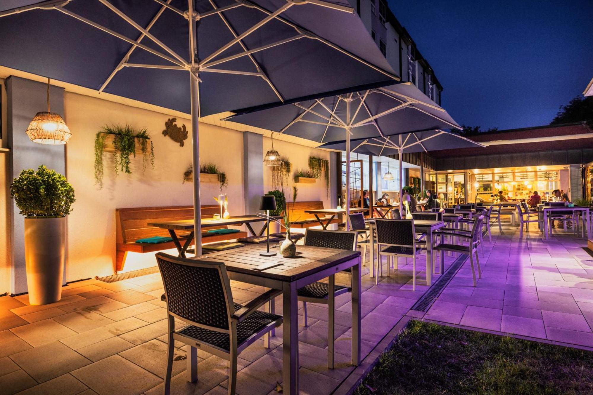 Ibis Styles Regensburg Hotel Exterior photo