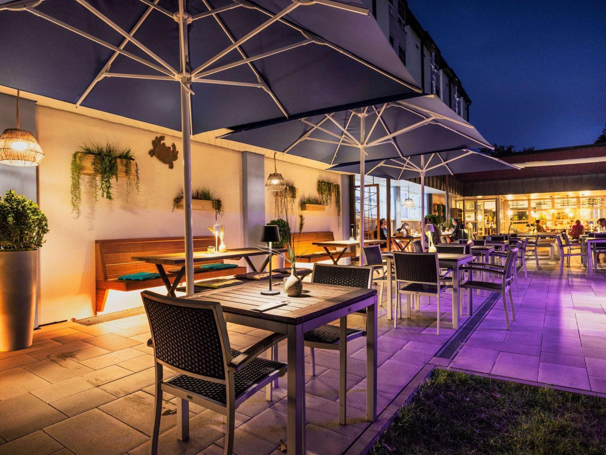 Ibis Styles Regensburg Hotel Exterior photo