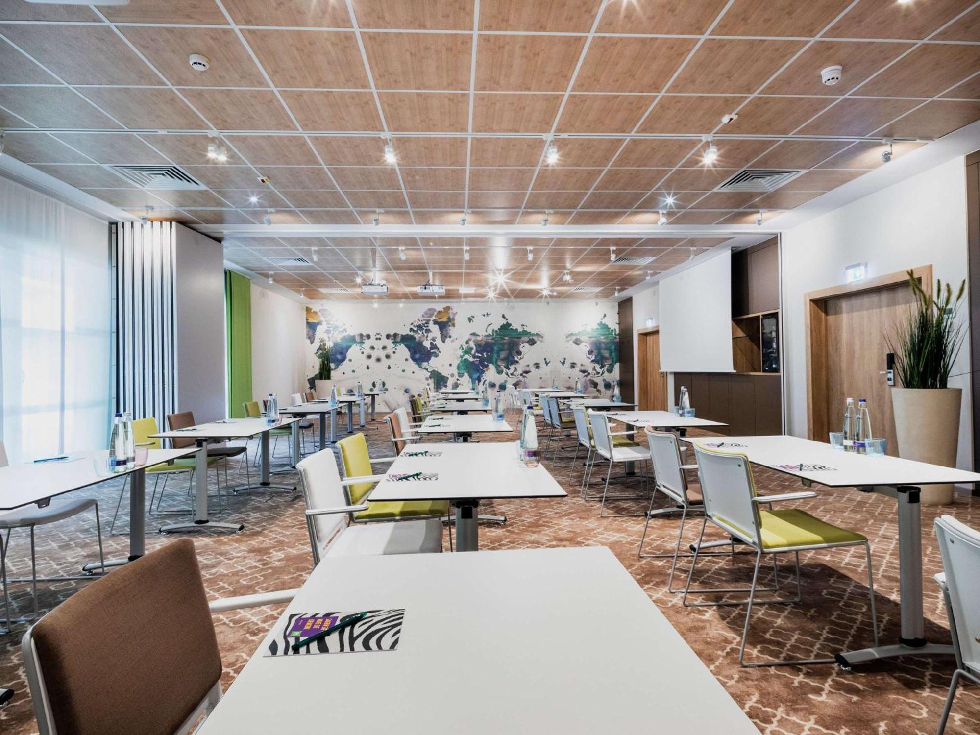 Ibis Styles Regensburg Hotel Exterior photo