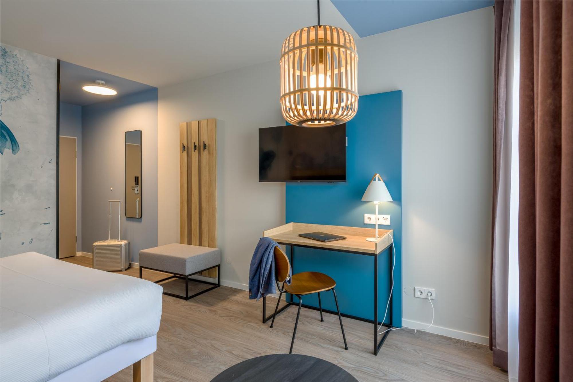 Ibis Styles Regensburg Hotel Exterior photo